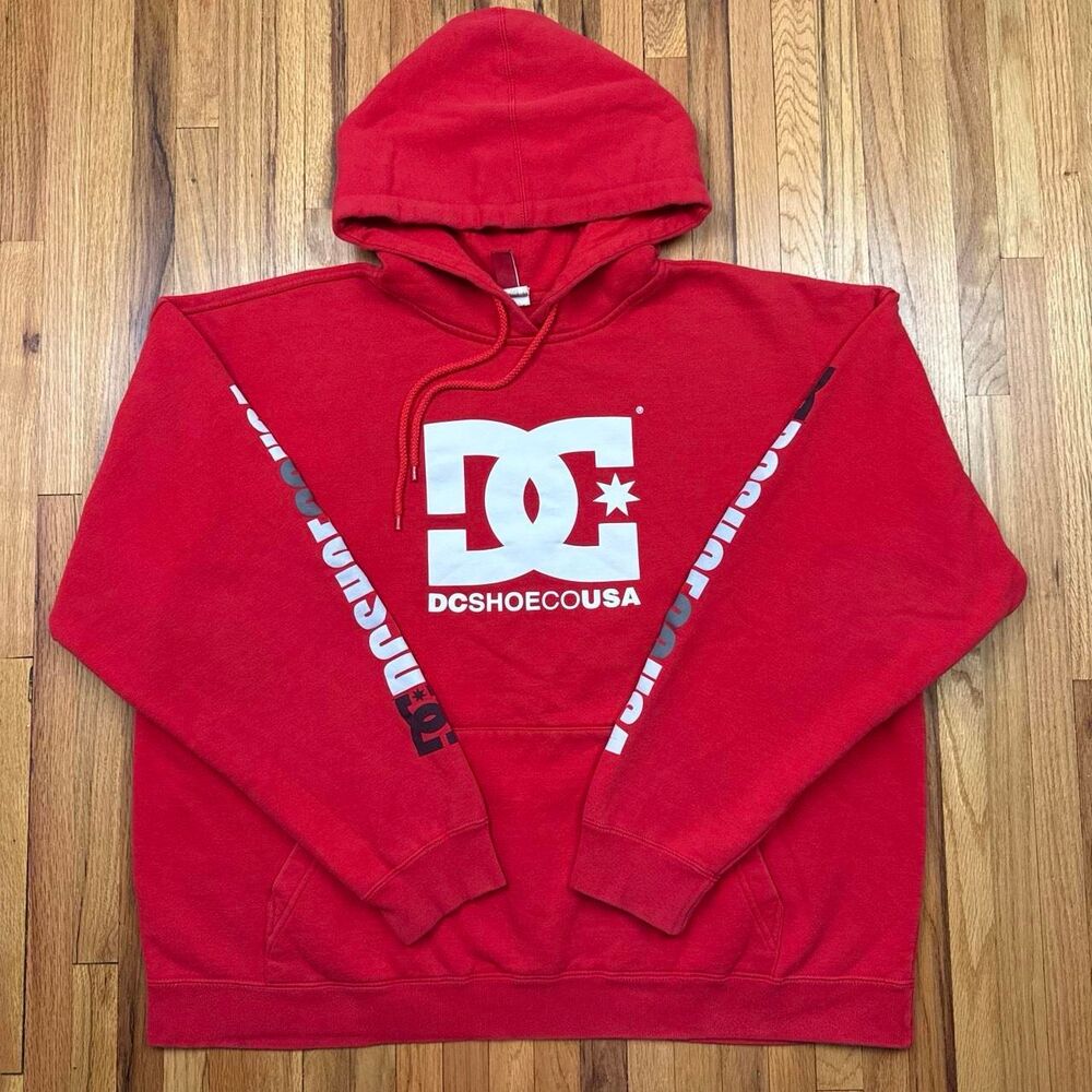 Dc-shoes Women's White and Red Sweatshirt